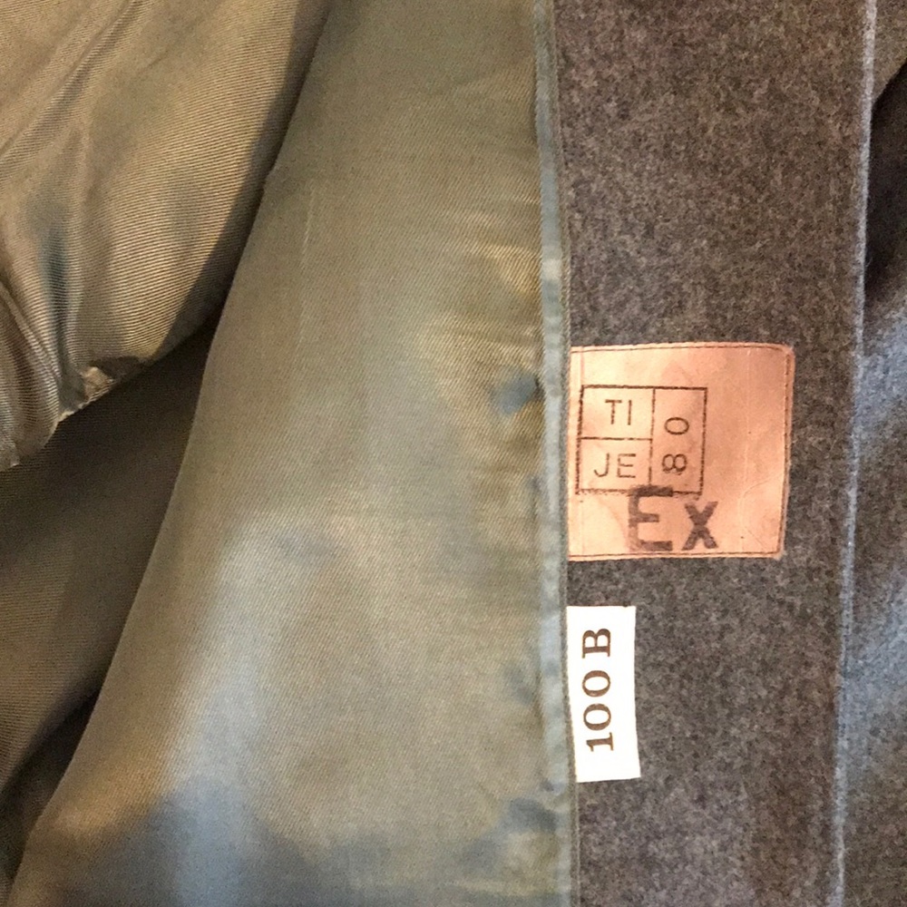 Jacket - Picture 4 of 4